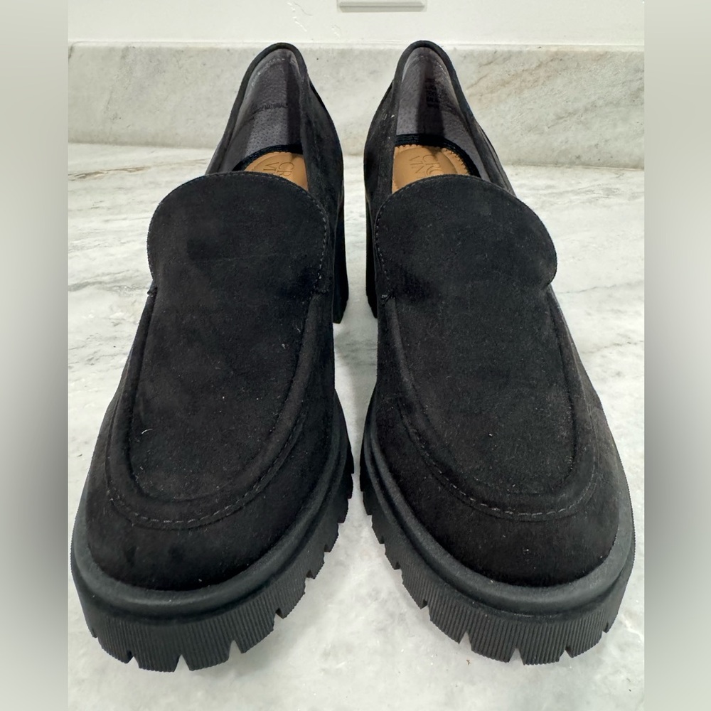 Worn once suede clogs